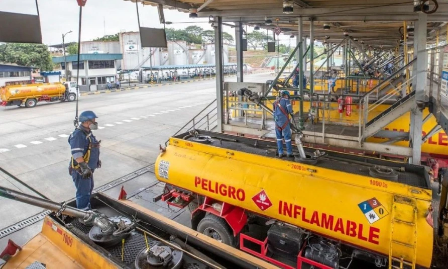 Crisis eléctrica eleva el consumo de diésel en Ecuador en 8.000 barriles diarios
